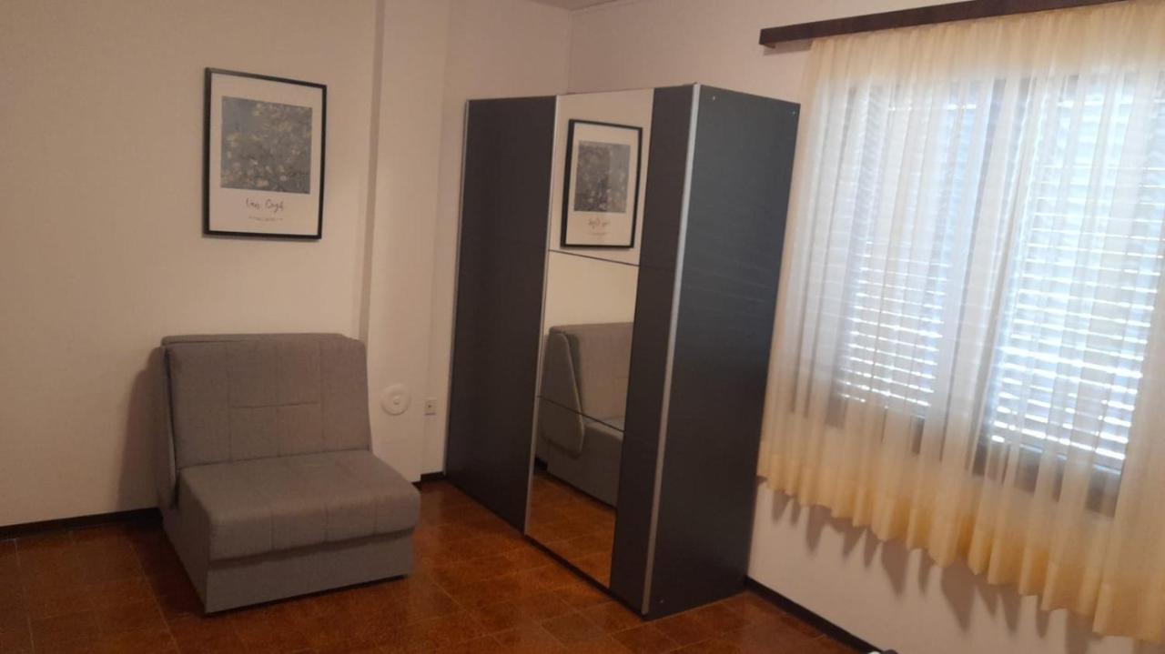 Apartments Marta Rogoznica  Buitenkant foto